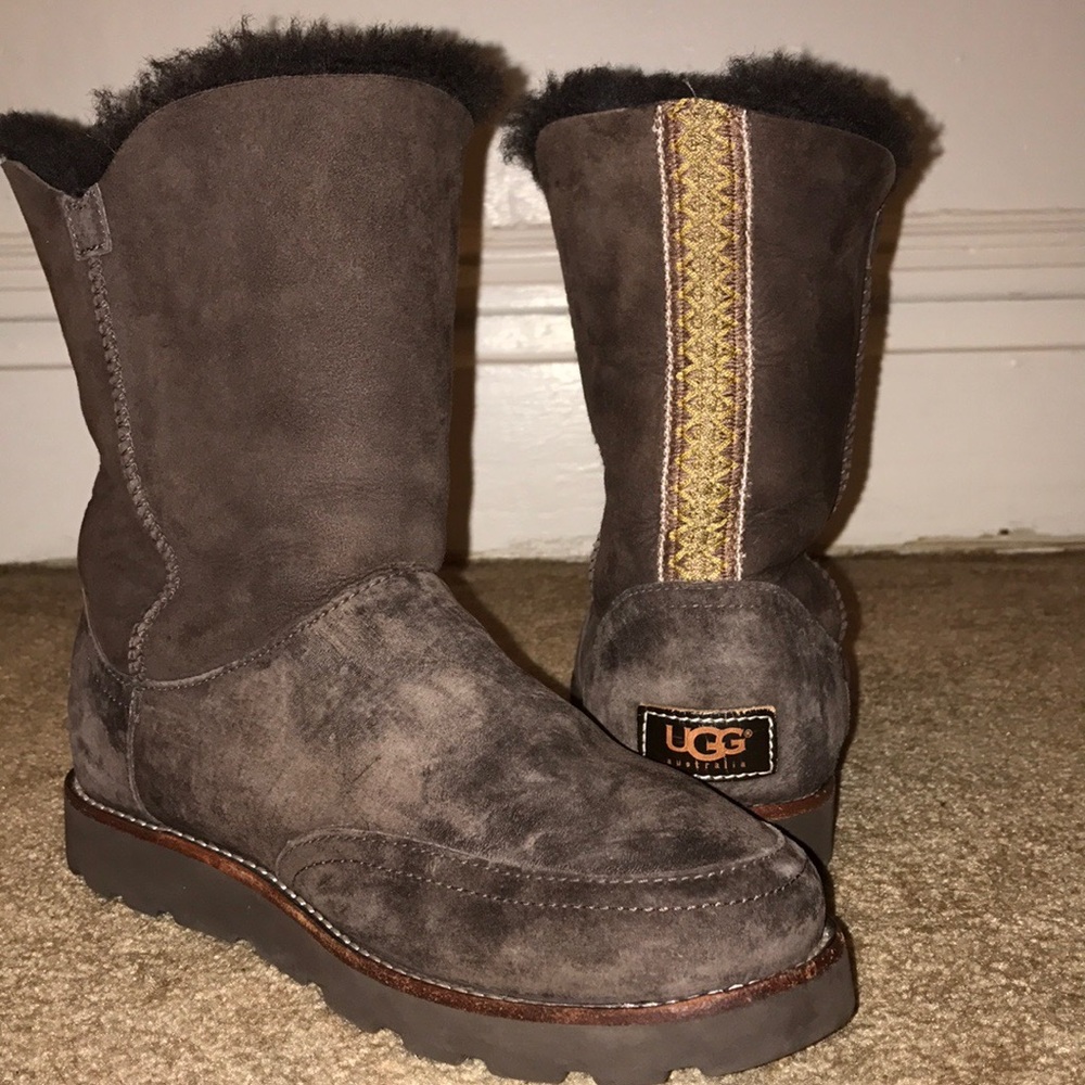 UGGs